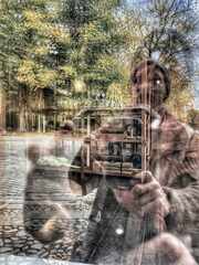 Taidelainaamo-omakuva-syksy2022-psymbatik